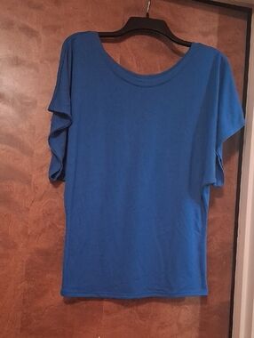 Bella D. Cobalt Blue Short Sleeve Ruffled Knit Top